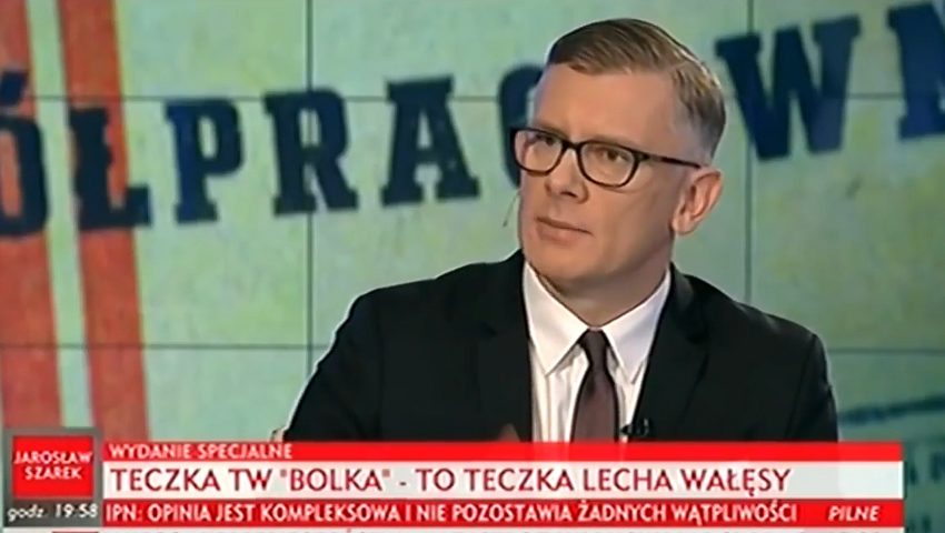 Ujawnił komunistyczną przeszłość urzędniczki warszawskiego ratusza. Grożą mu śmiercią