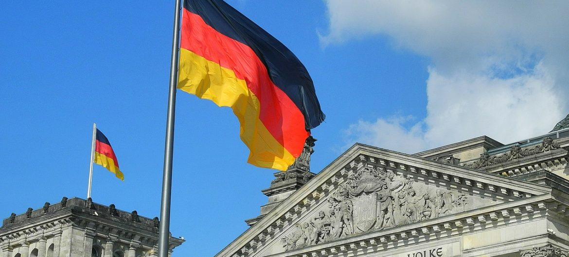 Niemcy wydalili groźnego islamistę do Tunezji. Sąd nakazał sprowadzenie go z powrotem