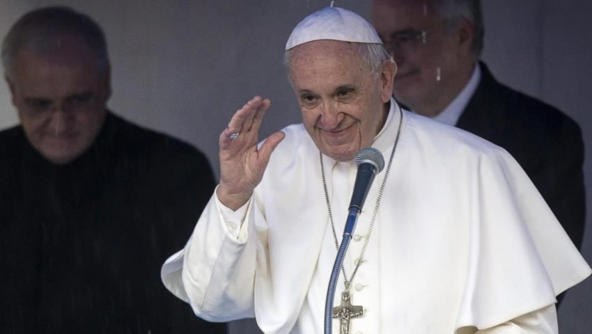 Wielki zaszczyt! Papież Franciszek przyjął warszawskiego duchownego do grona swoich kapelanów honorowych