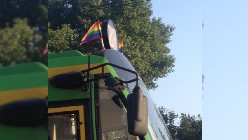 Sprzeciwili się promocji mniejszości seksualnych i pedofilii. Poznań zdejmuje tęczowe flagi