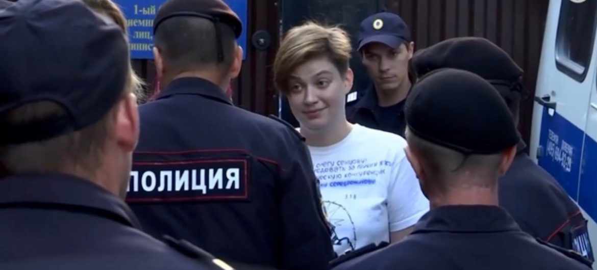 Członkinie Pussy Riot zatrzymane po wyjściu na wolość. Znowu trafią do aresztu [WIDEO]