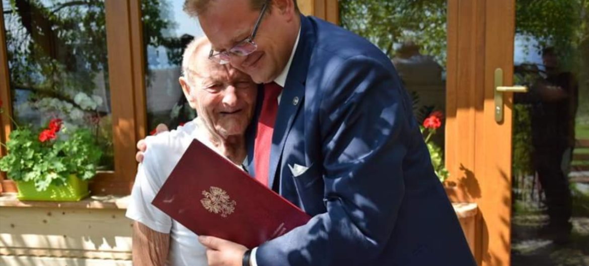 Kombatant spod Monte Casino po ponad 70 latach wrócił do Polski. 94-latek nie kryje wzruszenia