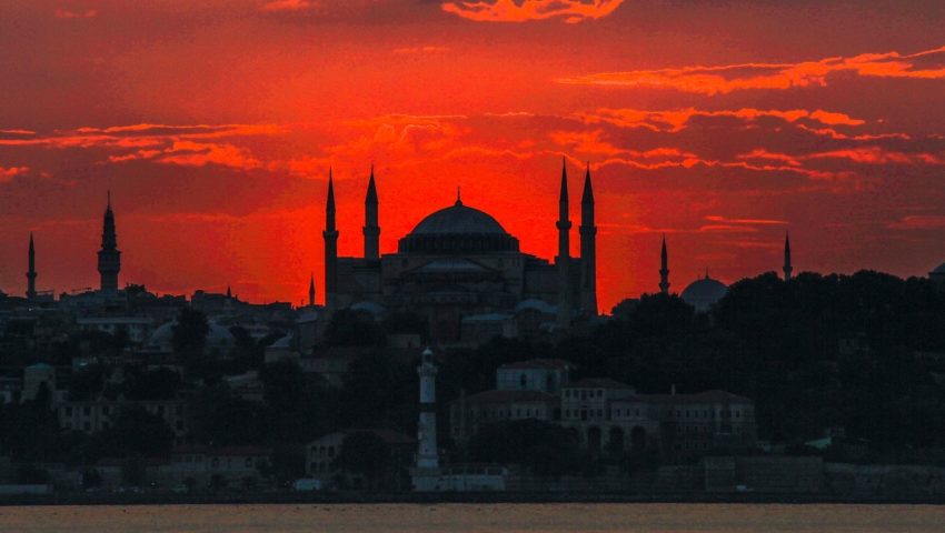 Hagia Sophia nie stanie się meczetem. Przynajmniej na razie