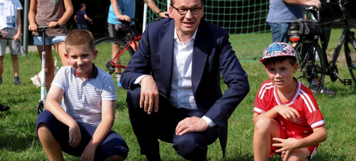 Premier: w najbliższych latach przeznaczymy ponad 500 mln zł na obiekty sportowe