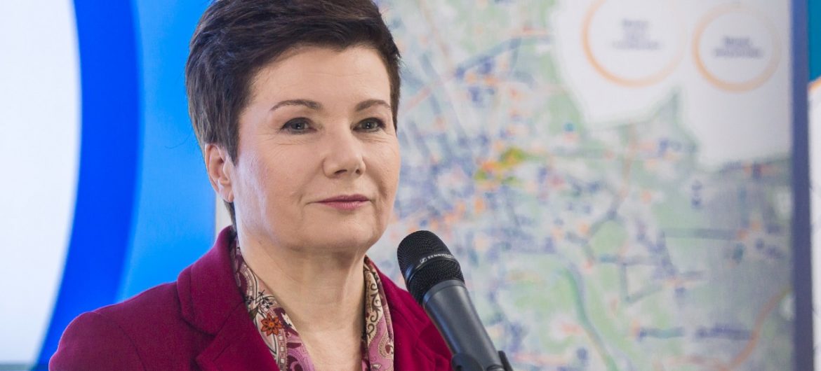 Wymazali ze zdjęcia prezydent Warszawy? Internauci sugerują manipulację