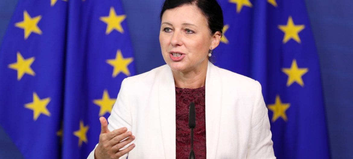 „Moja cierpliwość się skończyła”. KE stawia ostre ultimatum Facebookowi