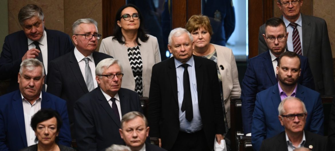 Jarosław Kaczyński się nie oszczędza. Wiadomo, kiedy odbędzie się operacja prezesa PiS