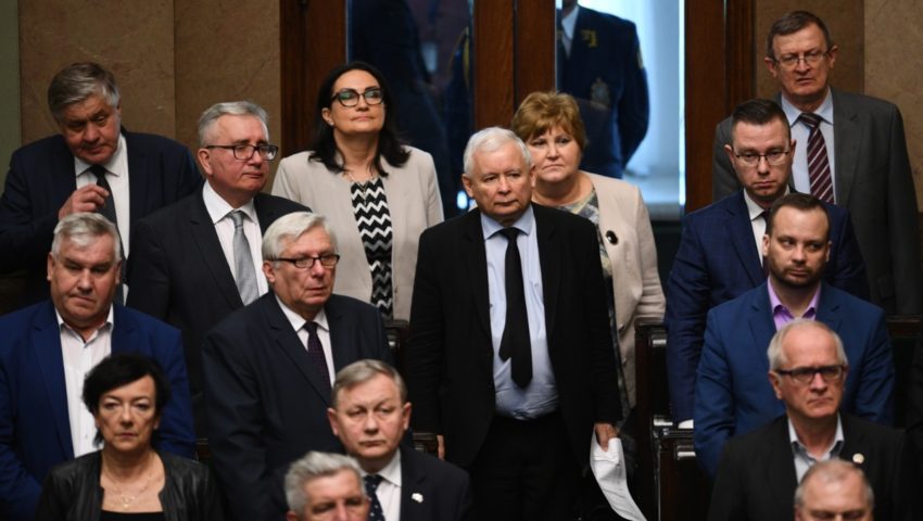 Jarosław Kaczyński się nie oszczędza. Wiadomo, kiedy odbędzie się operacja prezesa PiS