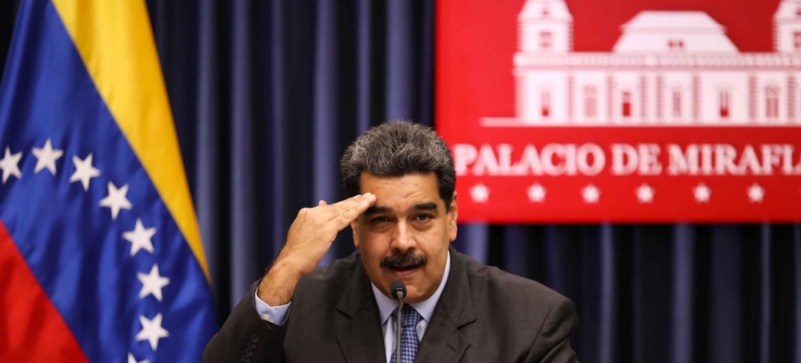 Wenezuela głoduje, Maduro zajada się stekami