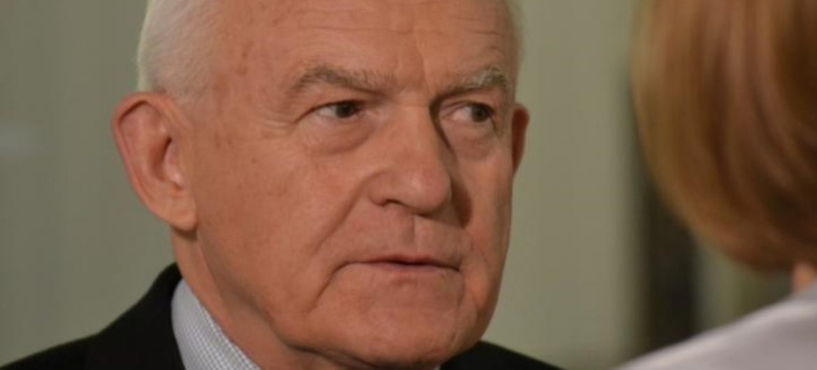 Leszek Miller odniósł się do publikacji „Faktu”. „Kieruję pozew sądowy przeciwko wydawcy i red. naczelnemu”