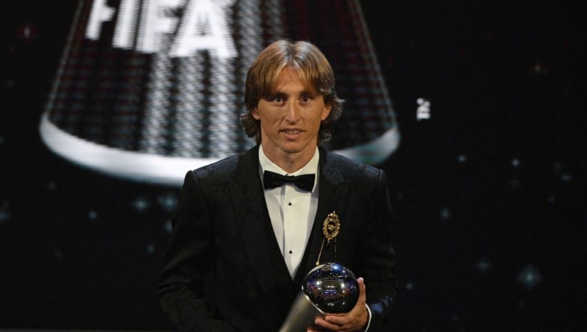Dominacja Messiego i Ronaldo przełamana! Modrić najlepszym piłkarzem FIFA
