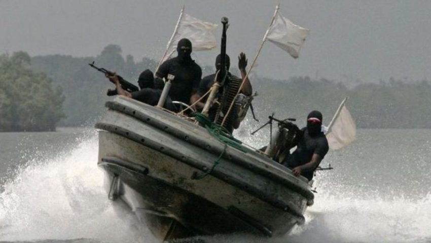 Szwajcarski statek zaatakowany przez nigeryjskich piratów. Porwano dwunastu członków załogi