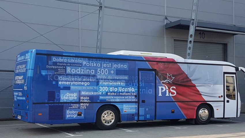 „PiS-busy” ruszają w Polskę! Będą promować program na wybory samorządowe