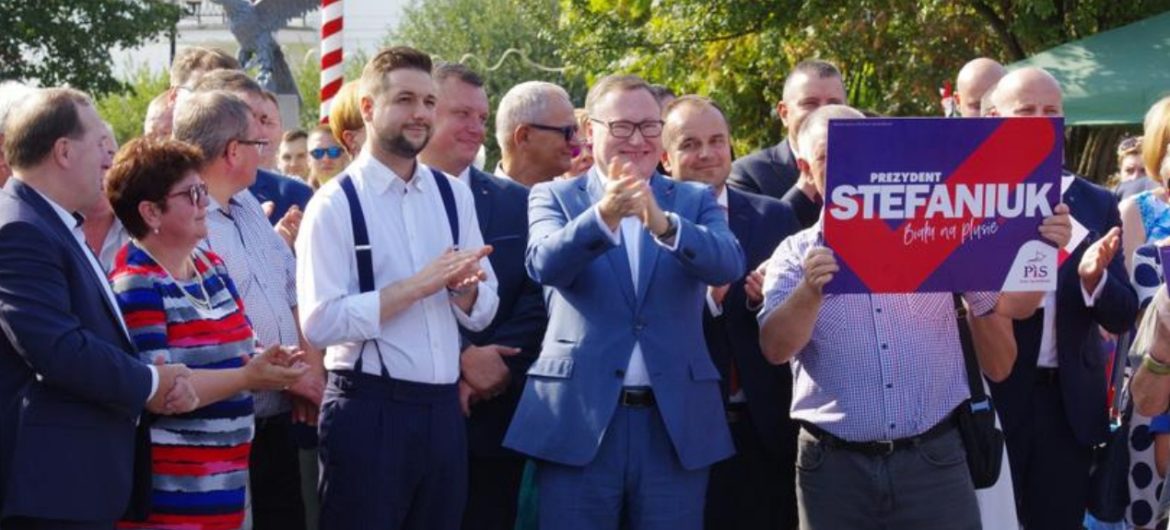 Jaki poparł Stefaniuka w wyborach na prezydenta Białej Podlaskiej