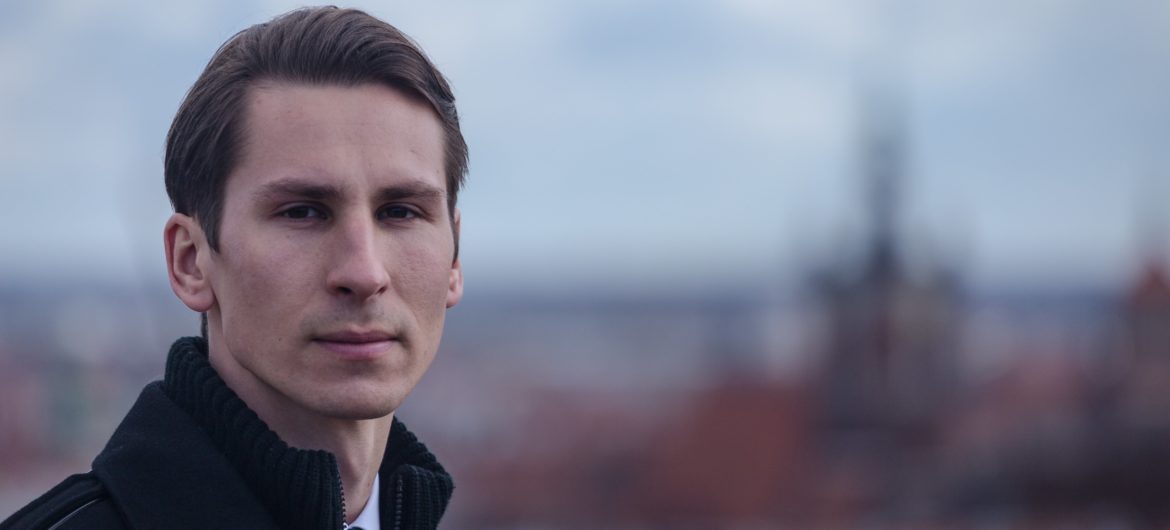 To wideo z Kacprem Płażyńskim podbija sieć. Zobacz zabawne nagranie kandydata na prezydenta Gdańska