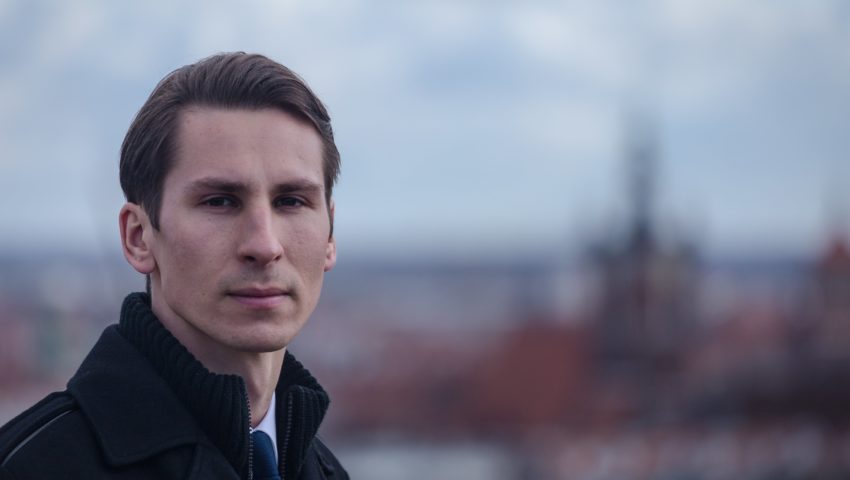 To wideo z Kacprem Płażyńskim podbija sieć. Zobacz zabawne nagranie kandydata na prezydenta Gdańska