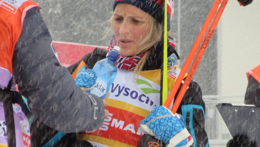 Reprezentanci Norwegii w biegach narciarskich zatruli się… nieświeżą pizzą