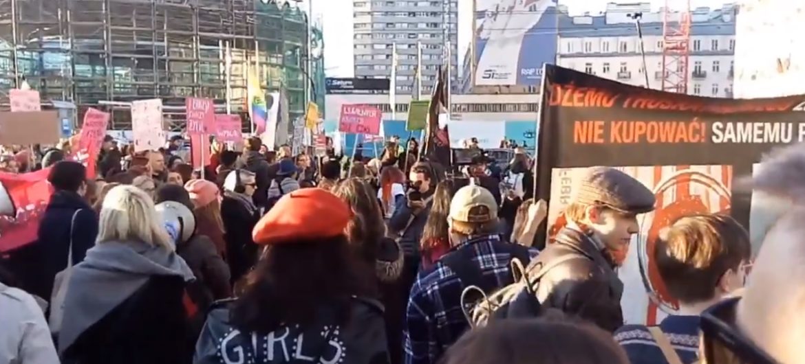 Martwe płody jako dżem? Skandaliczne hasła feministek podczas marszu „bezpiecznej aborcji”
