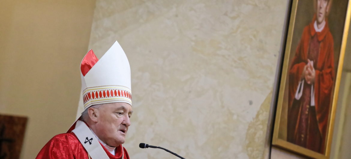 Kard. Nycz: kardynałowie Hlond i Wyszyński byli wielkimi mężami stanu i ludźmi świętymi