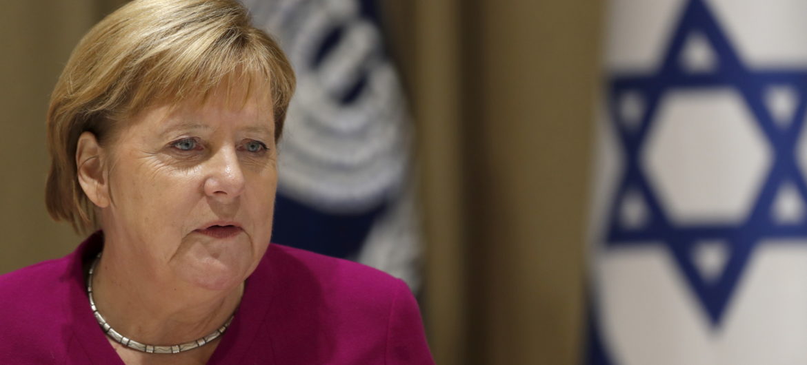 Merkel podkreśla “trwałą odpowiedzialność” Niemiec za antysemityzm