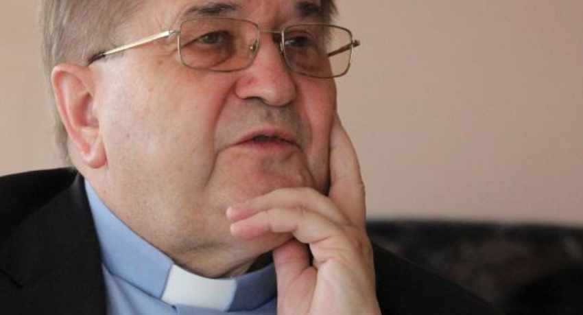 Patryk Jaki i Zbigniew Ziobro przeznaczyli miliony złotych na fundację ojca Tadeusza Rydzyka? Ministerstwo Sprawiedliwości odpowiada