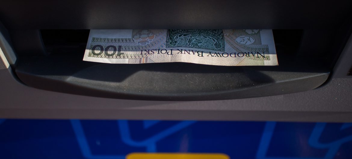 Rząd planuje podwyższyć w 2019 r. najniższe emerytury do 1100 zł