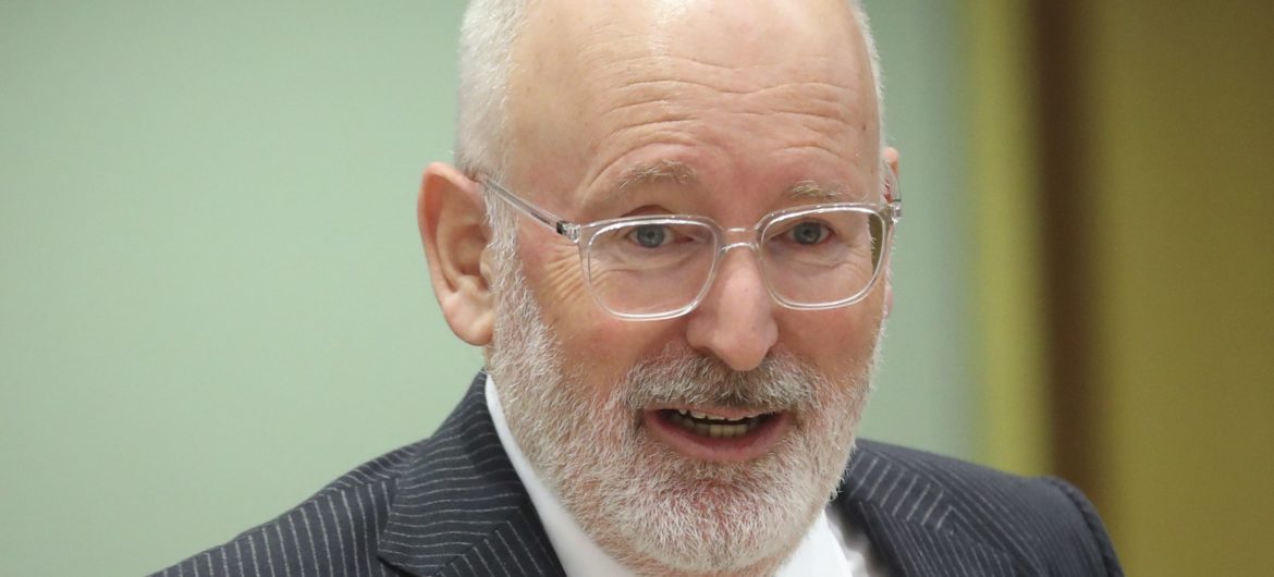 Timmermans poparł Gersdorf w sporze z polskim rządem. „Decyzja TSUE ws. ustawy o polskim SN musi być wdrożona”