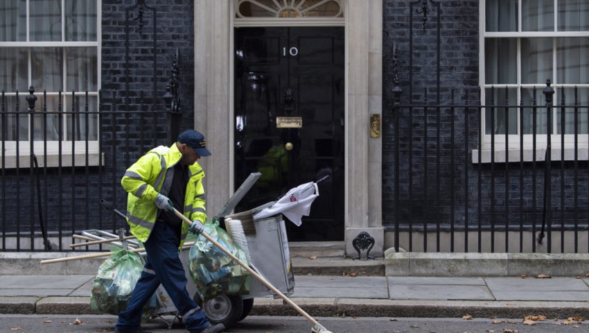 Armia ma powstrzymać niepokoje społeczne? To realny scenariusz po Brexicie