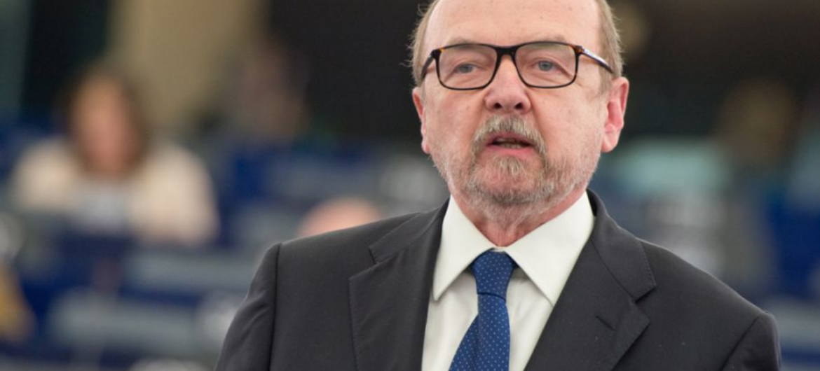 Profesor Legutko: Dyskryminacja chrześcijan w Europie ma charakter rosnący