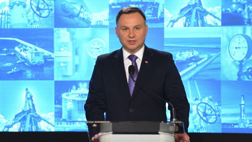 Prezydent: nie powinniśmy pozwalać na to, by wprowadzano do naszych szkół obce ideologie