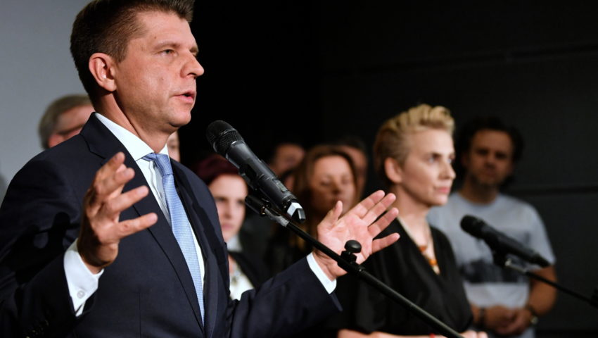 Ryszard Petru ponownie bohaterem internautów. Zobacz najlepsze memy o partii TERAZ!