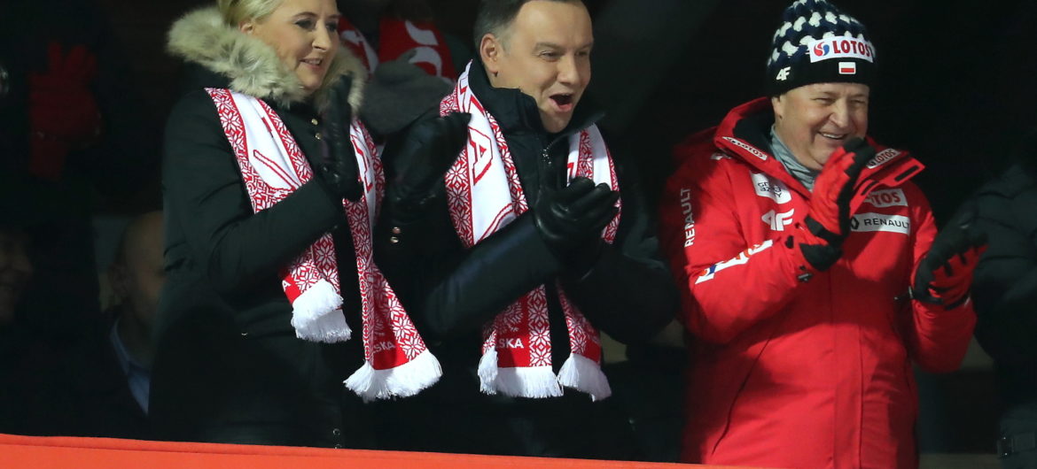 Prezydent i premier pogratulowali skoczkom zwycięstwa. Prezydent: absolutnie zasłużone zwycięstwo naszych skoczków