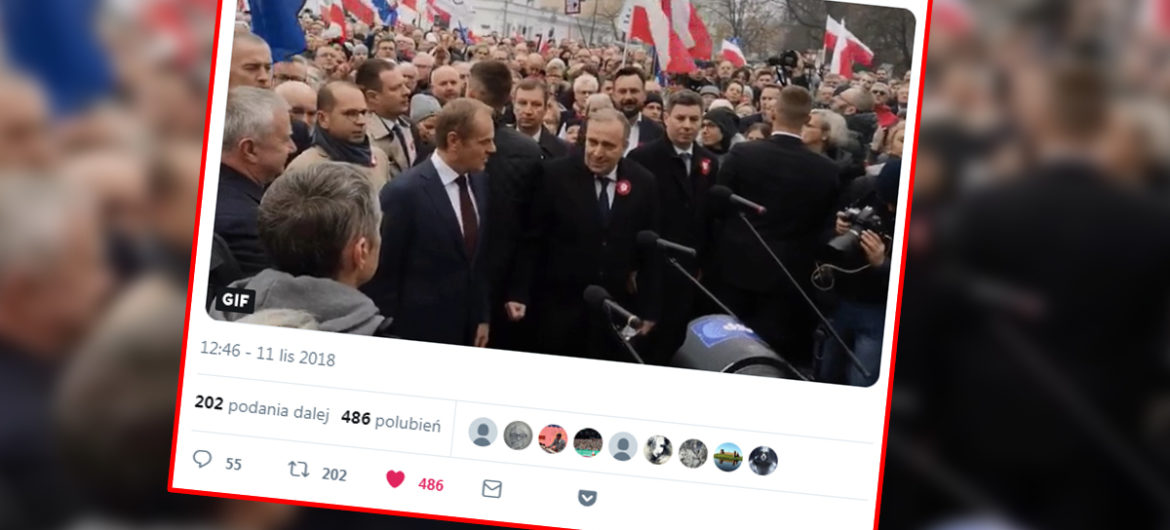 Ależ scena pomiędzy Tuskiem a Schetyną! Internauci wychwycili szczegół, który umknął w telewizji