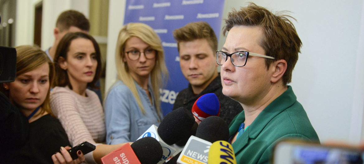 Wyciekły informacje z wewnętrznego forum Nowoczesnej. Rzeczniczka partii: “Odbiliśmy się na KO, a teraz KO pokazała nam „fucka” i tyle”