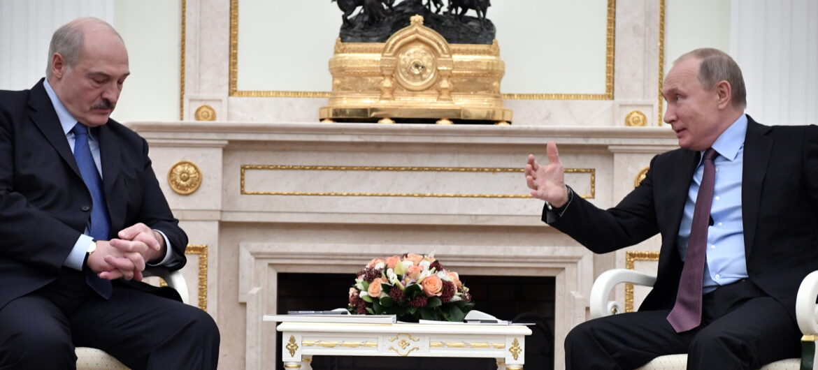 “Kommiersant”: Putin przeprowadzi z Łukaszenką “poważną rozmowę”. Moskwa jest nastawiona na twarde negocjacje