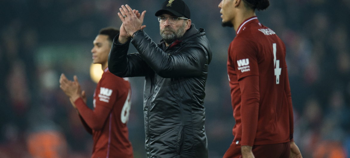 Wielki test dla polskiego defensora. Drużyna Bednarka zagra z Liverpoolem