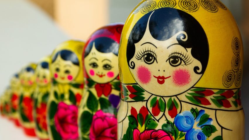 Dzieci rosyjskich urzędników pojechały na wycieczkę za pieniądze fundacji charytatywnej