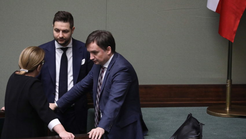 Patryk Jaki: PO wycofuje się z fundamentalnych obietnic, by skupić się na ideologii