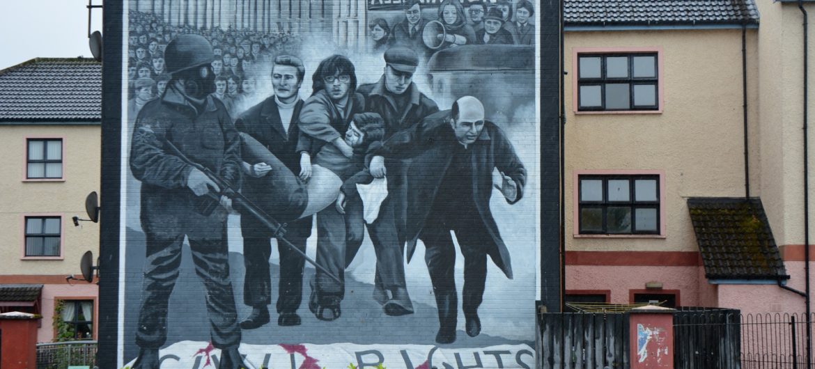 Zamach w Londonderry. Policja aresztowała dwóch członków Nowej IRA