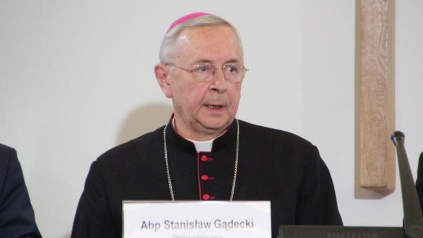 Błogosławieństwo abp Stanisława Gądeckiego na Nowy Rok: “Niech objawi się Wam Boża chwała i Boża obecność”