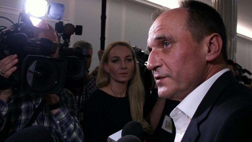 Kuriozalne porównanie Kukiza: strzelanie do prośnych loch – “bandytka”; to tak, jak kiedyś Bandera i UPA robili z Polakami