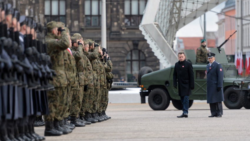 Największe podwyżki otrzymają żołnierze, którzy zarabiali najmniej
