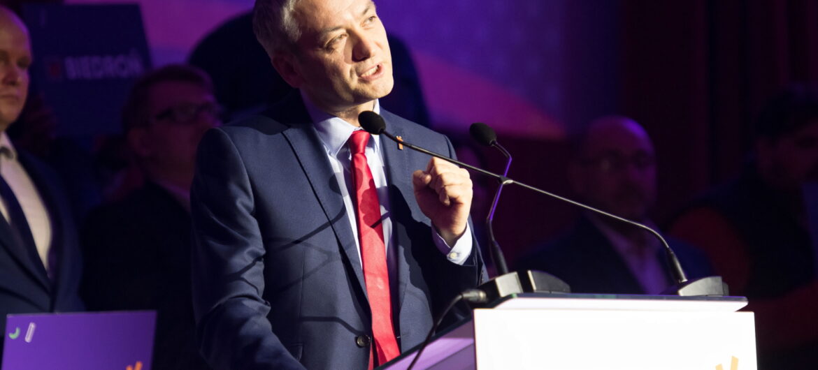Tego jeszcze nie było! Wiosna podzieliła opozycję. Wielowieyska sprzecza się z Lisem i Giertychem o listy do PE