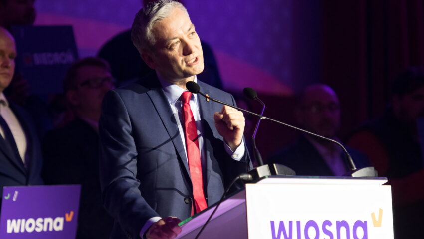 Biedroń publikuje list dziesięciolatka zatroskanego polityką węglową Polski. Internauci zgodni “To fejk”