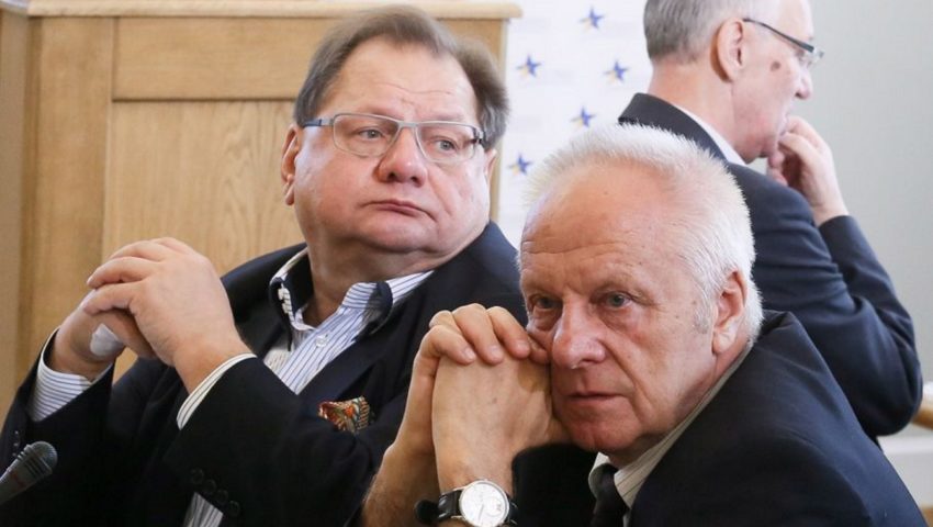 Ryszard Kalisz tłumaczy Niesiołowskiego. Kuriozalne słowa obrońcy “jurnego Stefana”