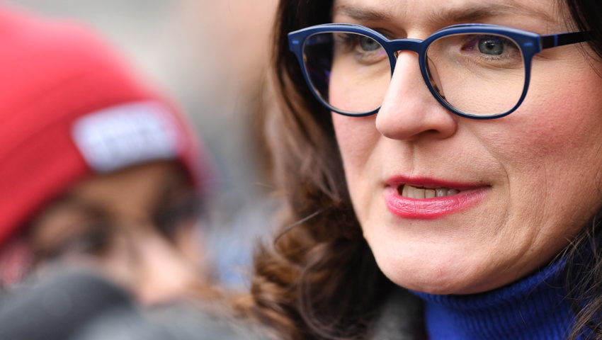Za mało, za późno. Prezydent Dulkiewicz odniosła się do profanacji na Marszu Równości