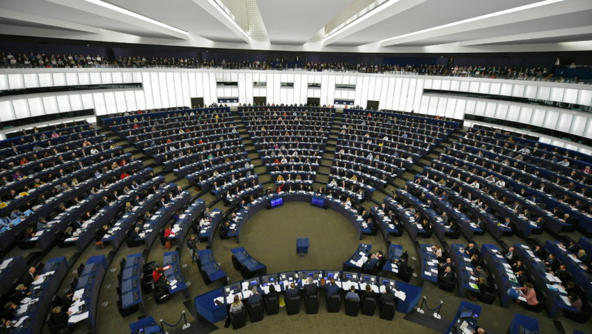 Parlament Europejski ocenzurował internet. Europosłowie PiS wypowiedzieli się przeciwko, przedstawiciele PO byli za