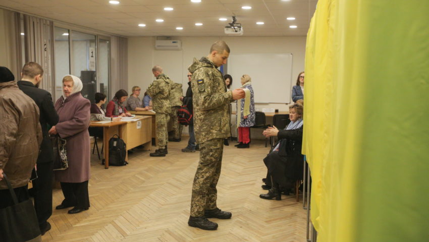 Rozpoczęły się wybory prezydenckie na Ukrainie. Kto ostatecznie wyjdzie z nich zwycięsko?