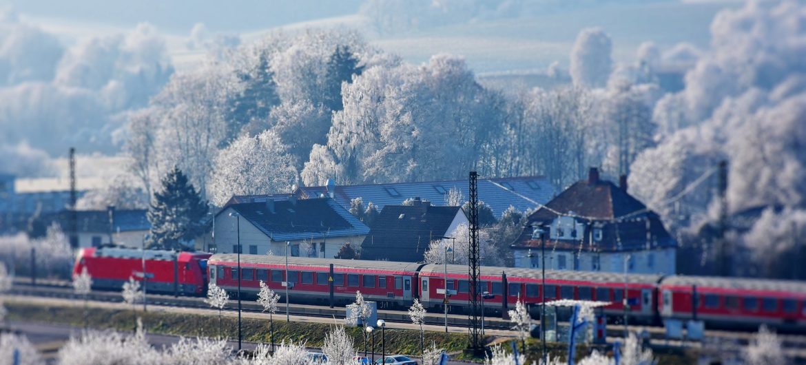 Niemcy: Ze względu na pogodę częściowo wstrzymano ruch kolejowy