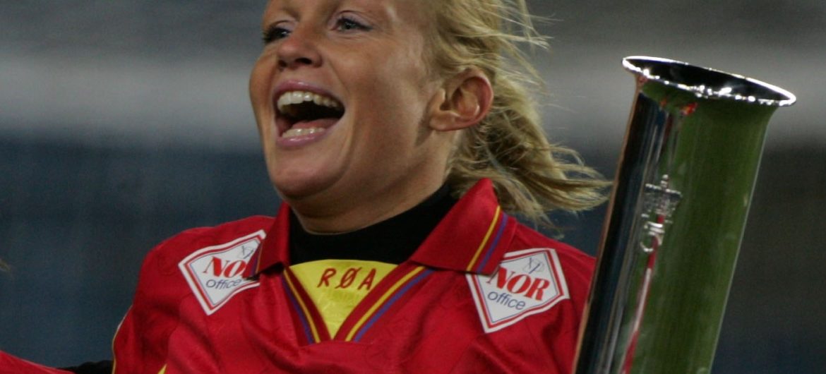 Najważniejsze trofeum norweskiego futbolu zaginęło bez śladu